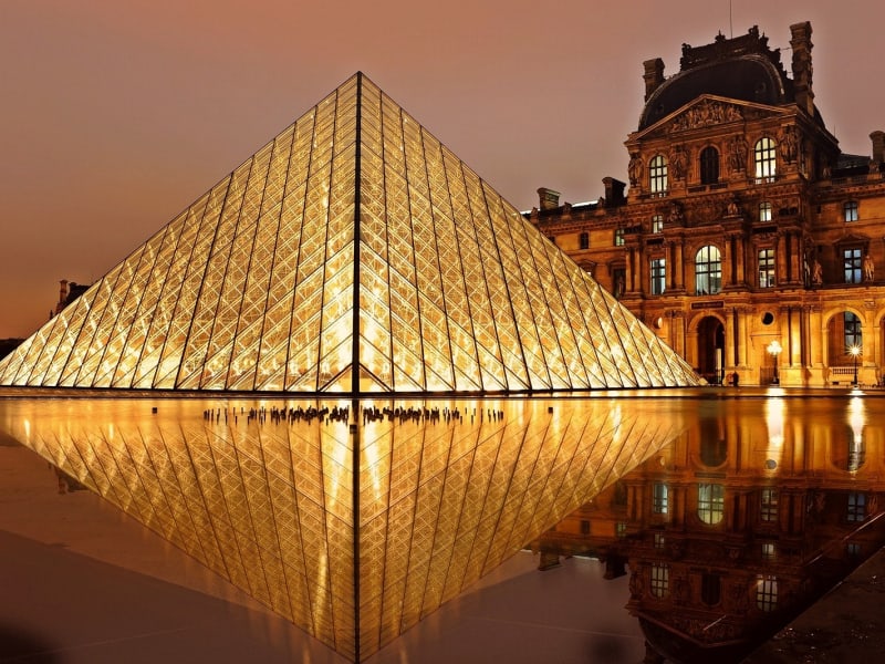 Lieu d’exposition d’œuvres d’art, le musée du Louvre